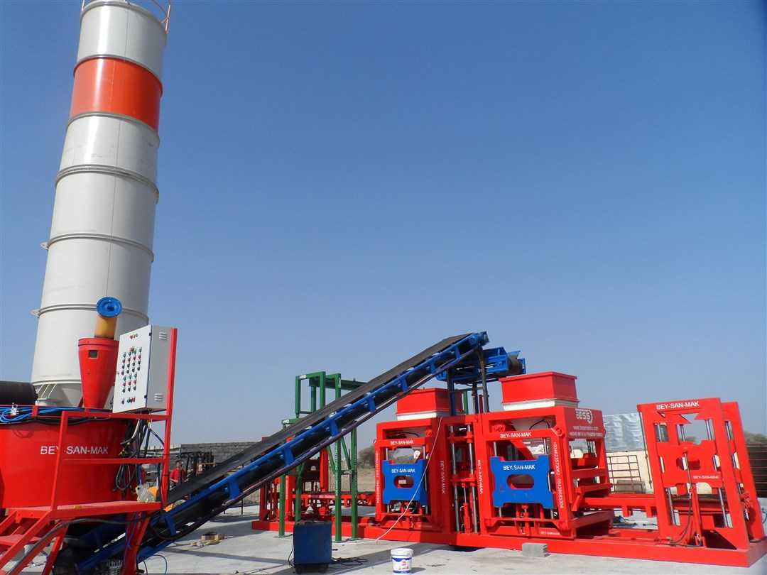 AUTOMATIC-PAVING-BLOCK-MAKING-MACHINE.jpg