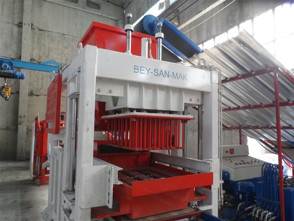 Automatic-Block-Machine-With-High-Quality.jpg