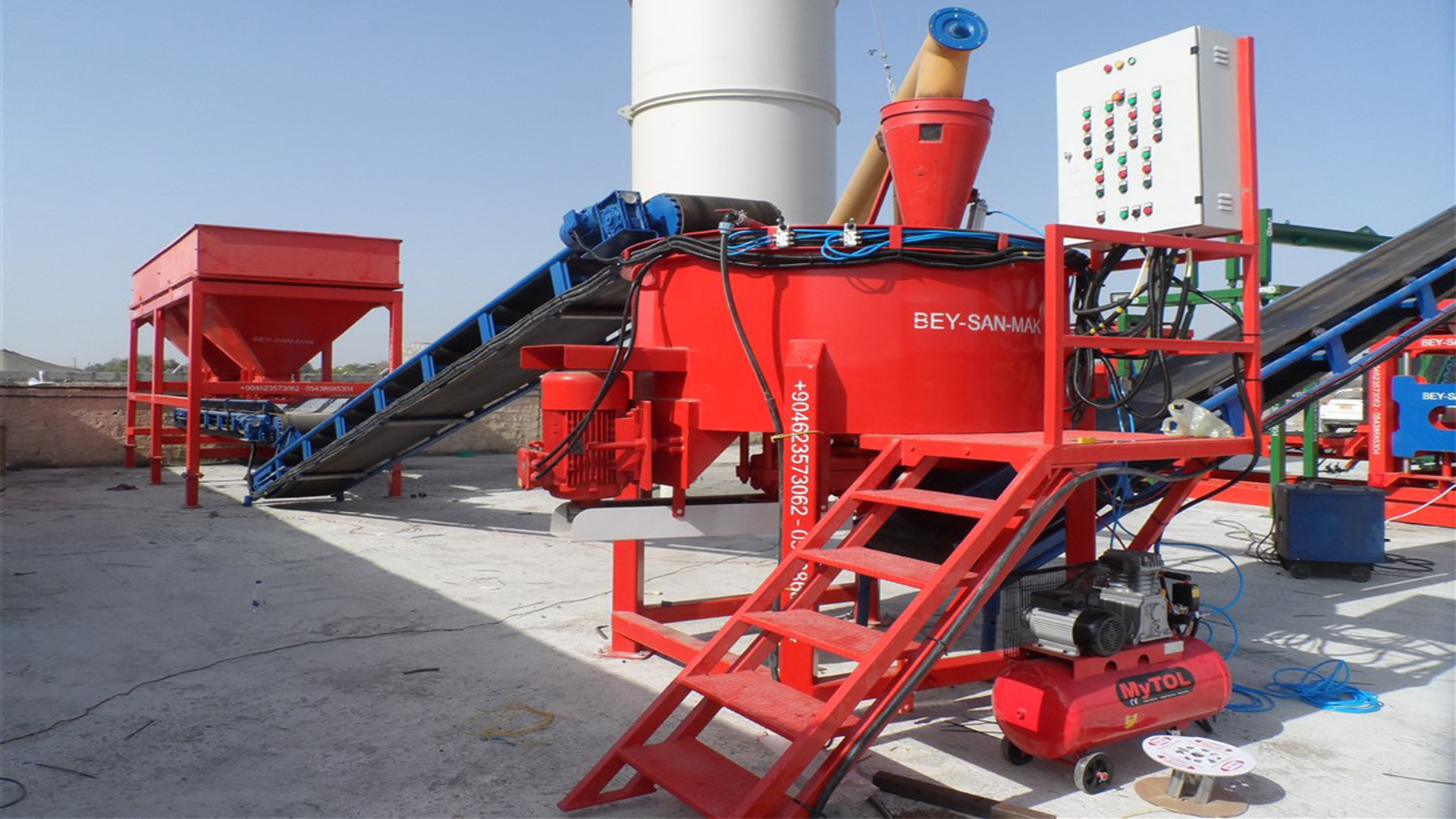 Automatic-Hollow-Block-Paving-Block-Making-Machine.jpg