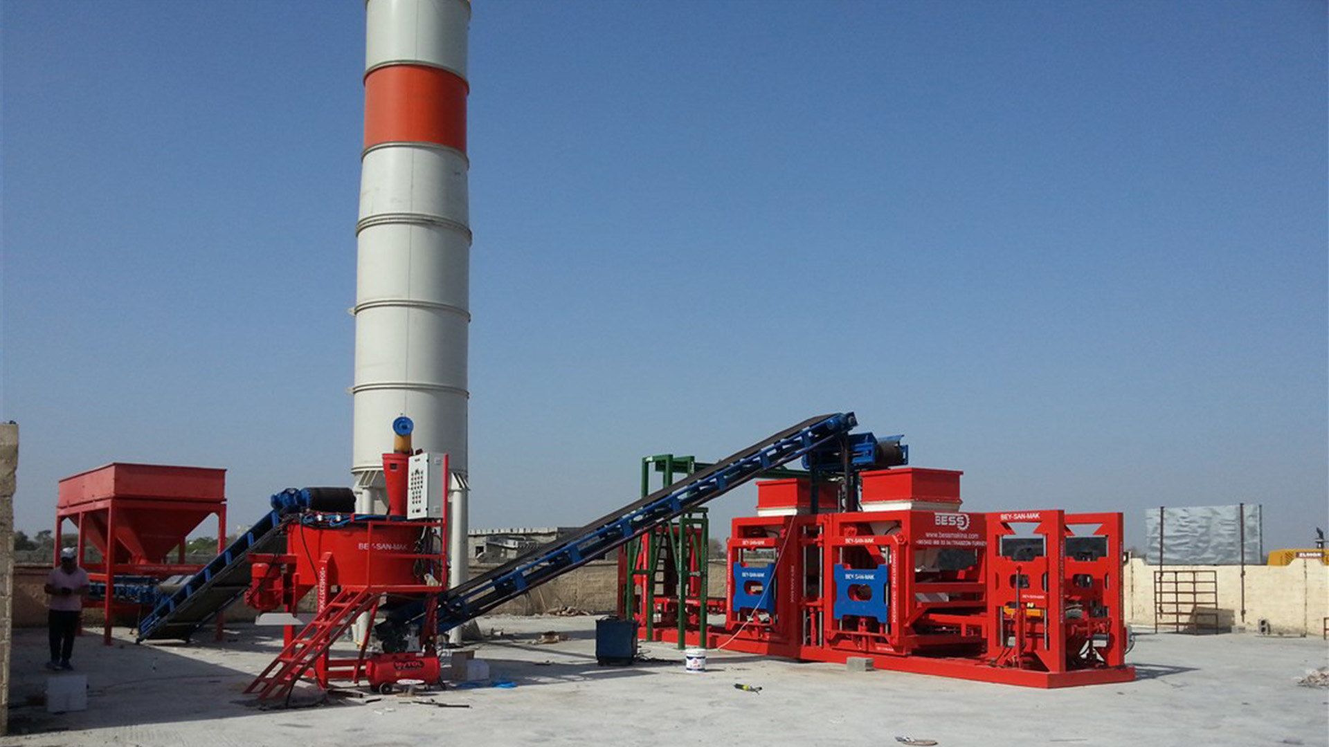 Automatic-_Paving-Block-Making-Machine.jpg