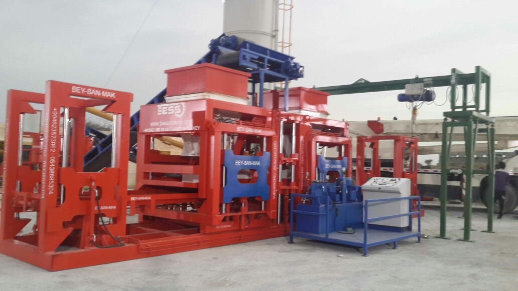Automatic_Concrete_Hollow_Block_Making_Machine.jpg