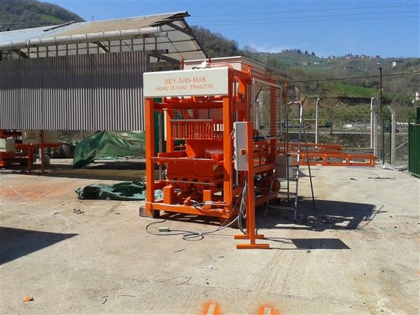 Concrete-Paving-Block-Machine.jpg