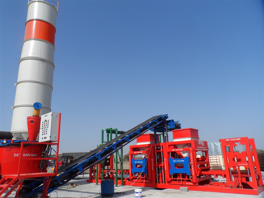 Производство шлакоблочный станок Concrete_paving_block_machine.jpg