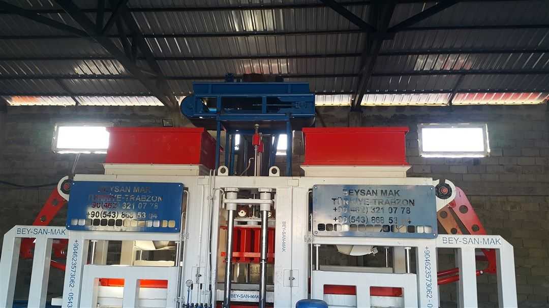 Concrete_paving_block_machine_for_sale.jpg