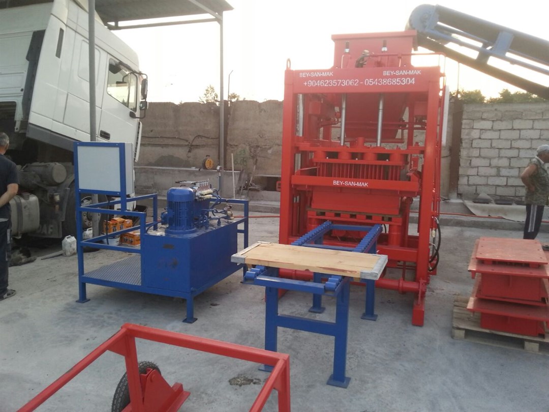 Hollow-Block-Making-Machine-Plant.jpg