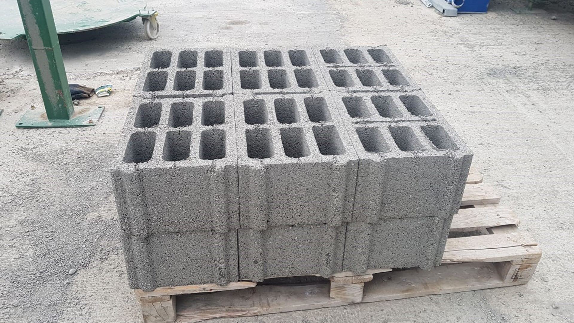 Hollow-Blocks.jpg