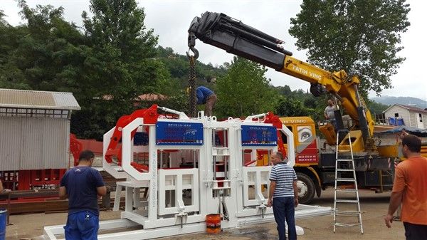 Paving-Block-Machine-For-Paving-Block.jpg