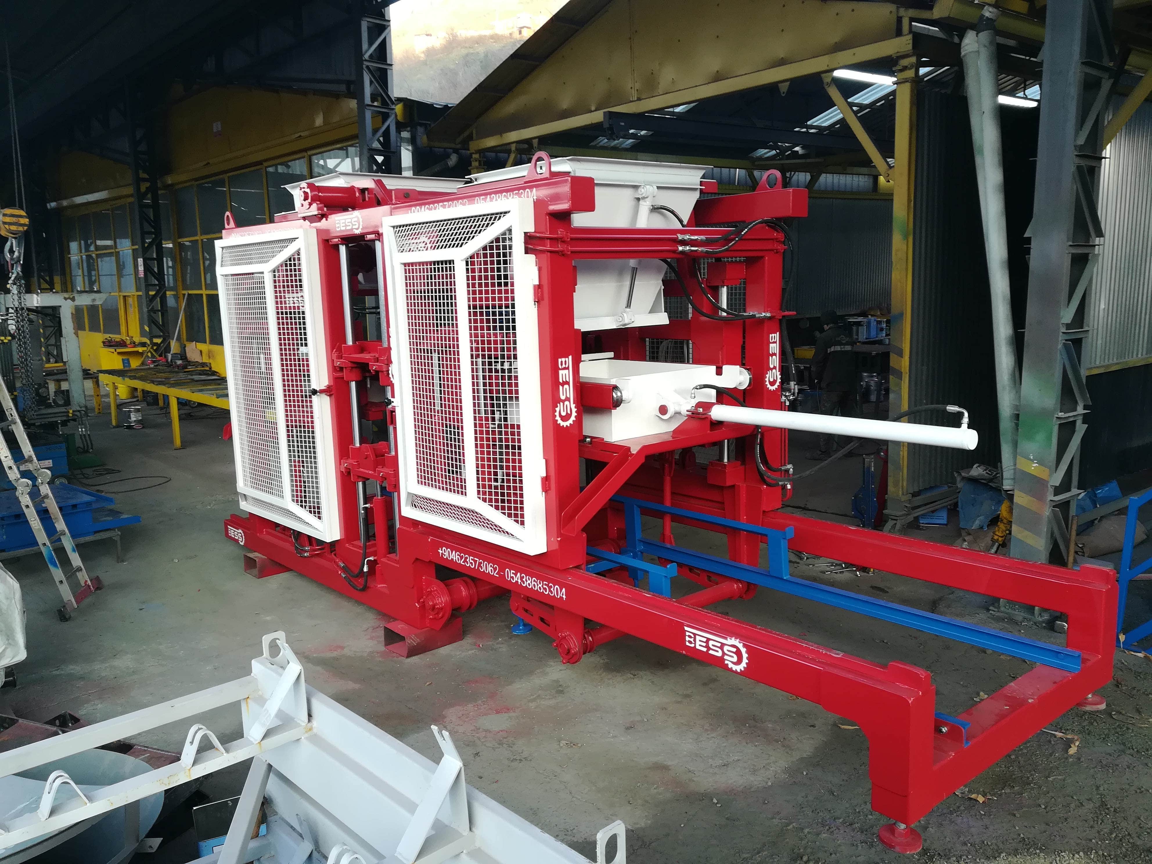 concrete-paving-block-machine-with-double-hoppers-min.jpg