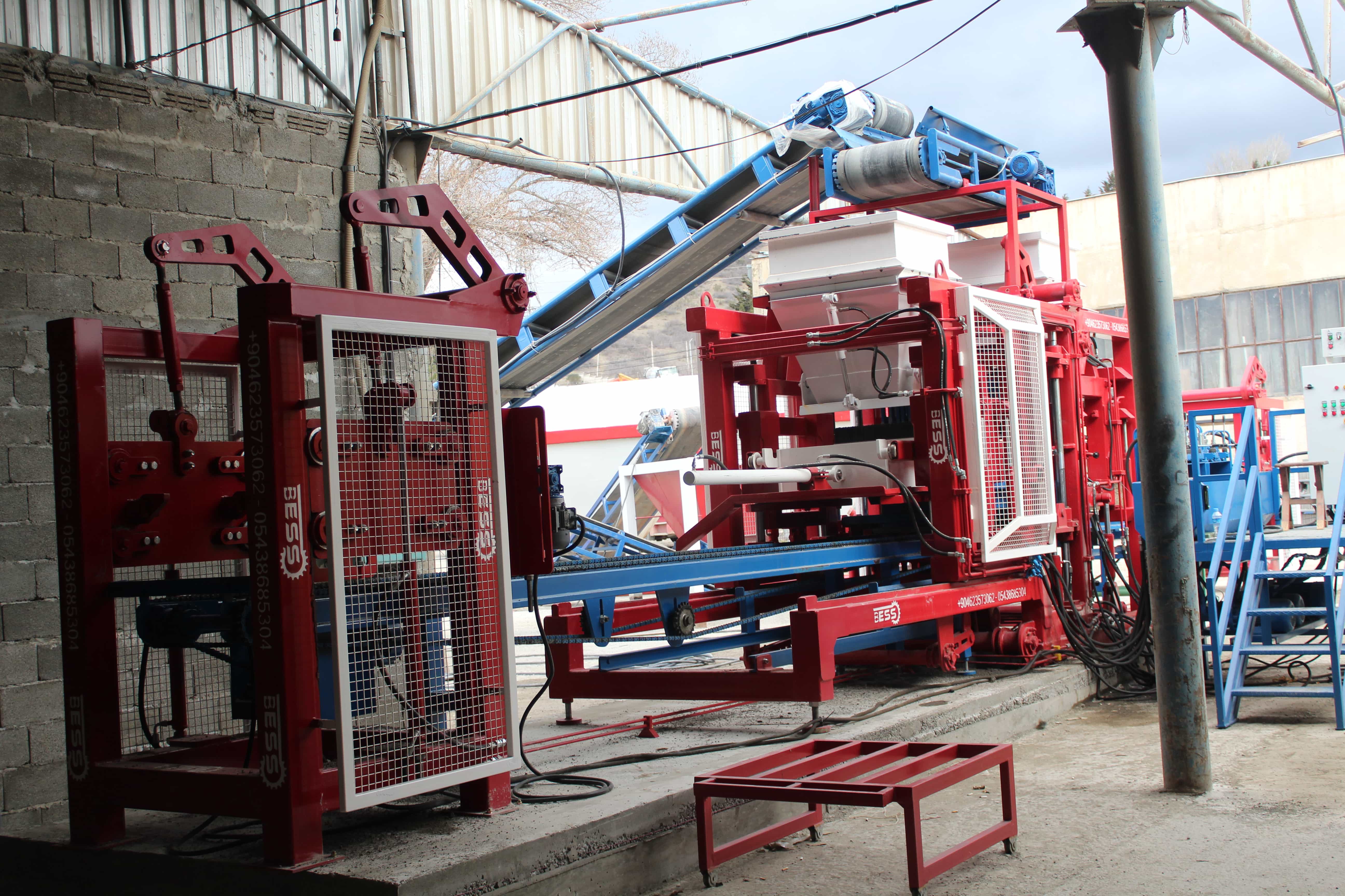 concrete_hollow_block_and_paving_block_making_machine.jpg