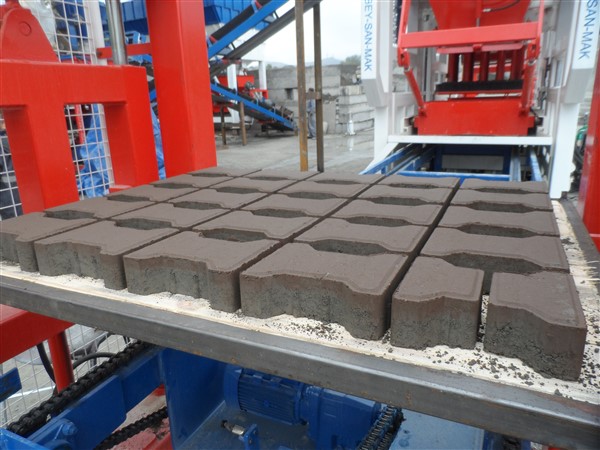 interlocking_bricks.jpg