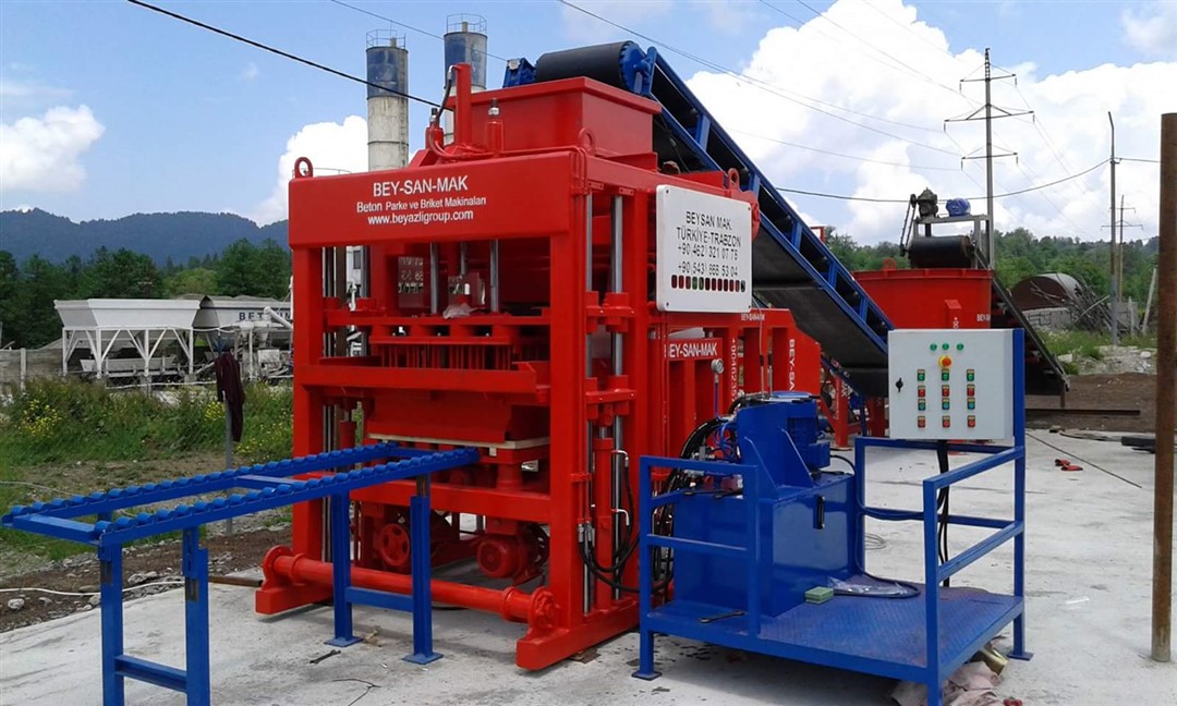 semi-automatic_concrete_hollow_block_machine.jpg